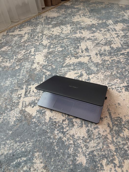 Продам ноутбук asus