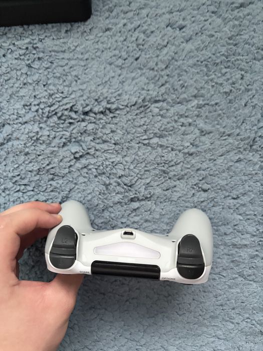 Ps4/Playstation 4 slim