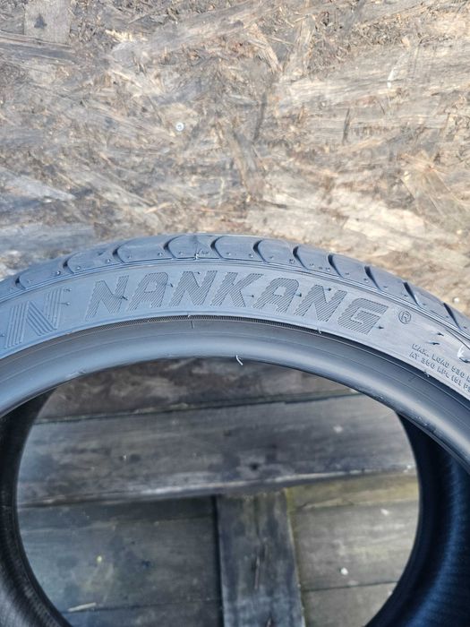 Anvelope in 2 Marimi 275 40 zr 17 225 35 zr 17