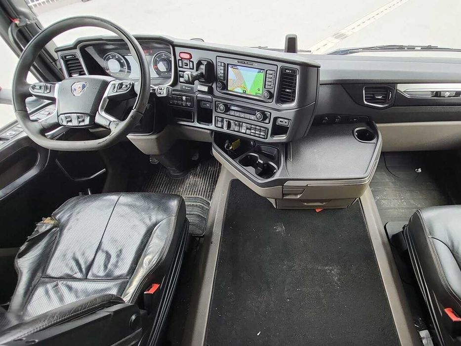 Шасси грузовика Scania R650