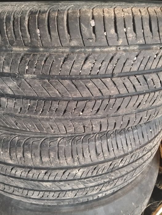 Продается покрышка комплект