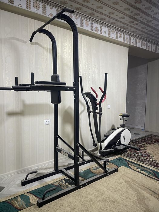 Тренажерный велосипед и турник…….