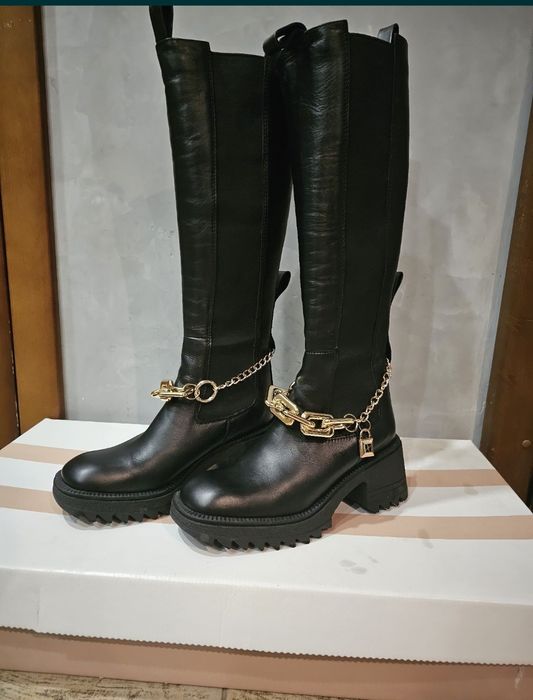 Нови ботуши Carinii от естествена кожа