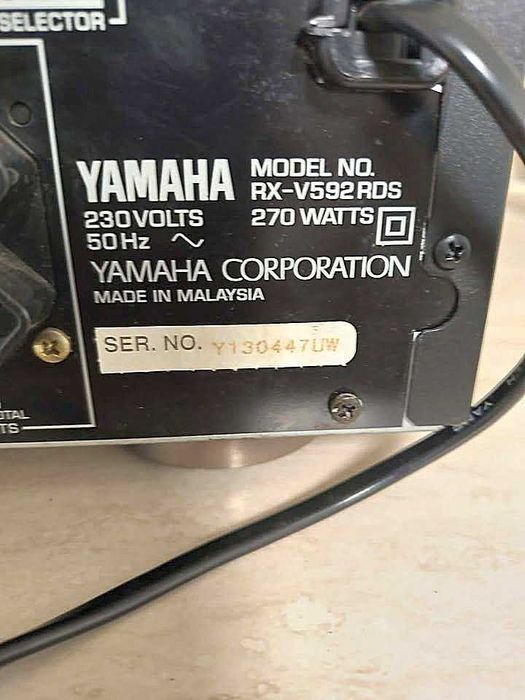 Yamaha RX-v592-Resiver