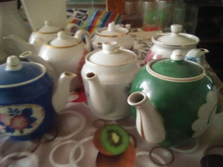 Чайник фарфоровий