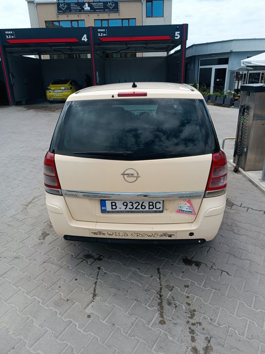 Продавам OPEL Zafira