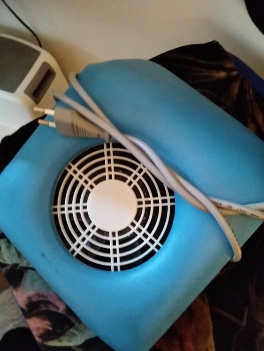 Aspirator de praf pt  unghii false