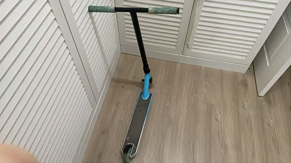 Продам трюковый самокат