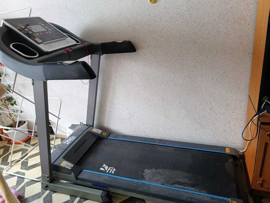 Бягаща пътек Fit