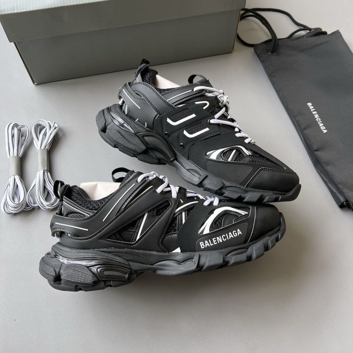 Balenciaga Track