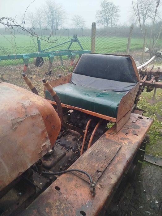 ТЛ-30 Верижен трактор