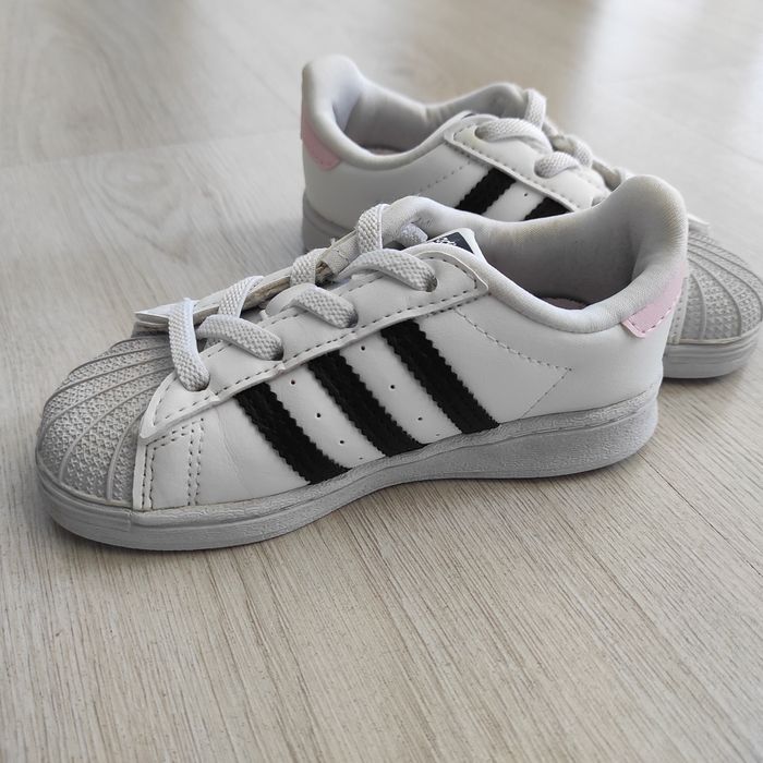 Кожени маратонки adidas за момиче, 25 номер