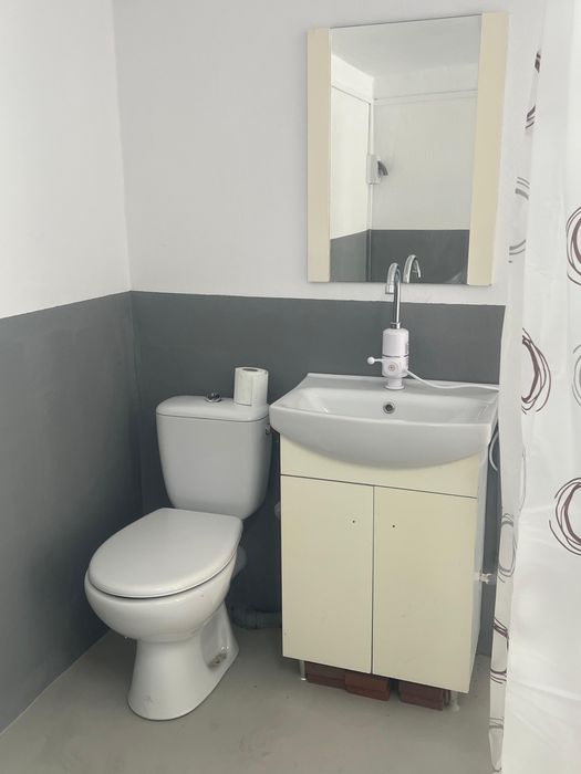 Garaj Spațios 29 mp cu CF – Utilități Proprii (Apă, Canal, Curent)