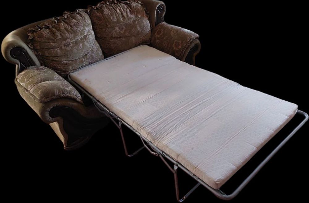 Продается диван. Мягкая мебель