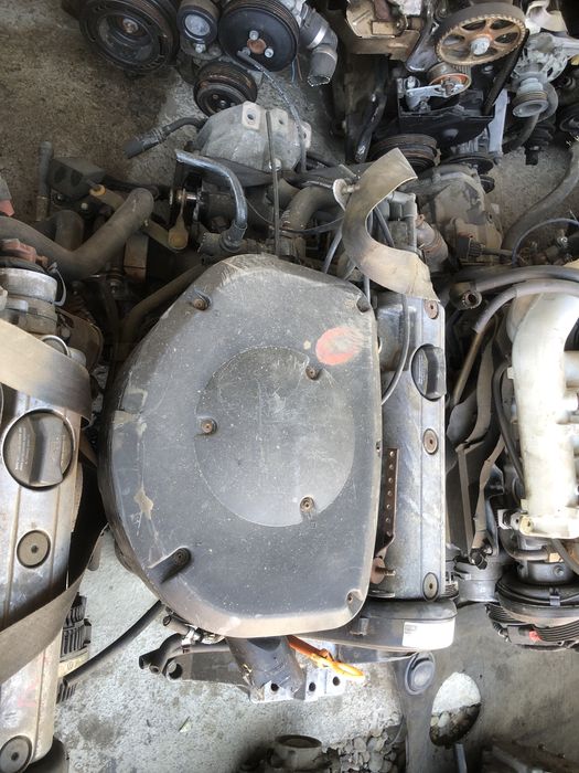 Двигатель  VW  1.6  Из Европы