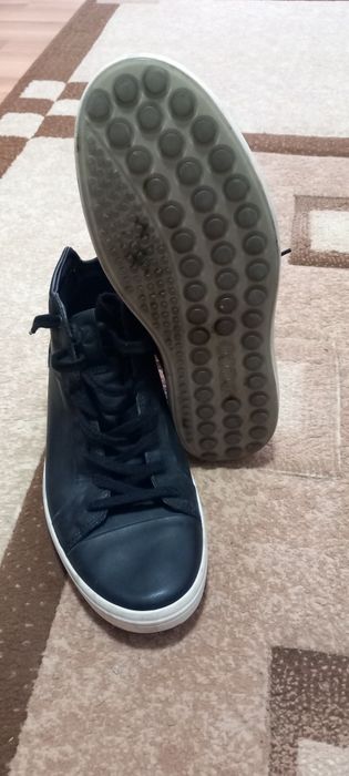 Adidasi ghete ecco