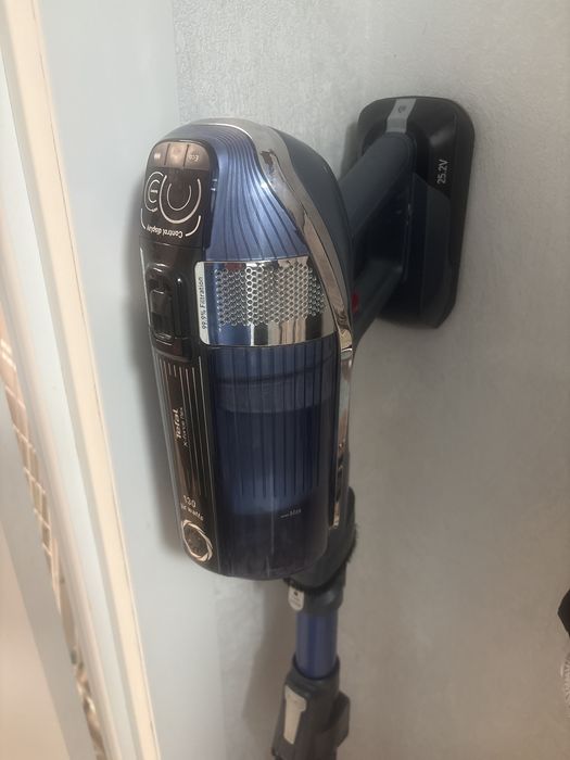 Продам пылесос tefal x force flex