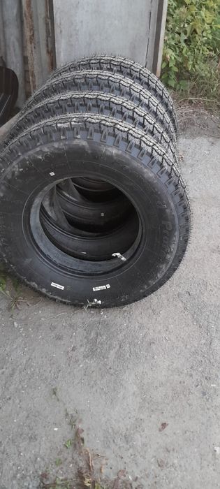 Шины с камерами новые для УАЗ