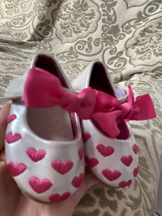 Қазақша көйлек туфлимен 1 жасқа