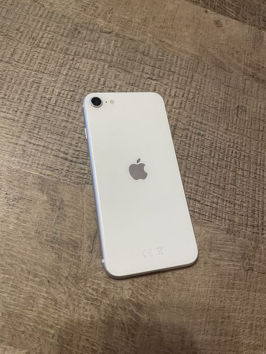 Iphone SE 2020 64GB бял
