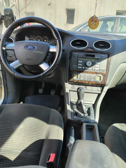 VAND FORD FOCUS (2005) 2.0 TDCI GHIA, 136cp, volan reglabil, scaune fata incalzite, AC