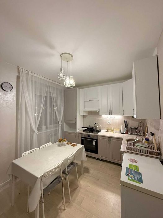 продам 2 ком район Бирлик