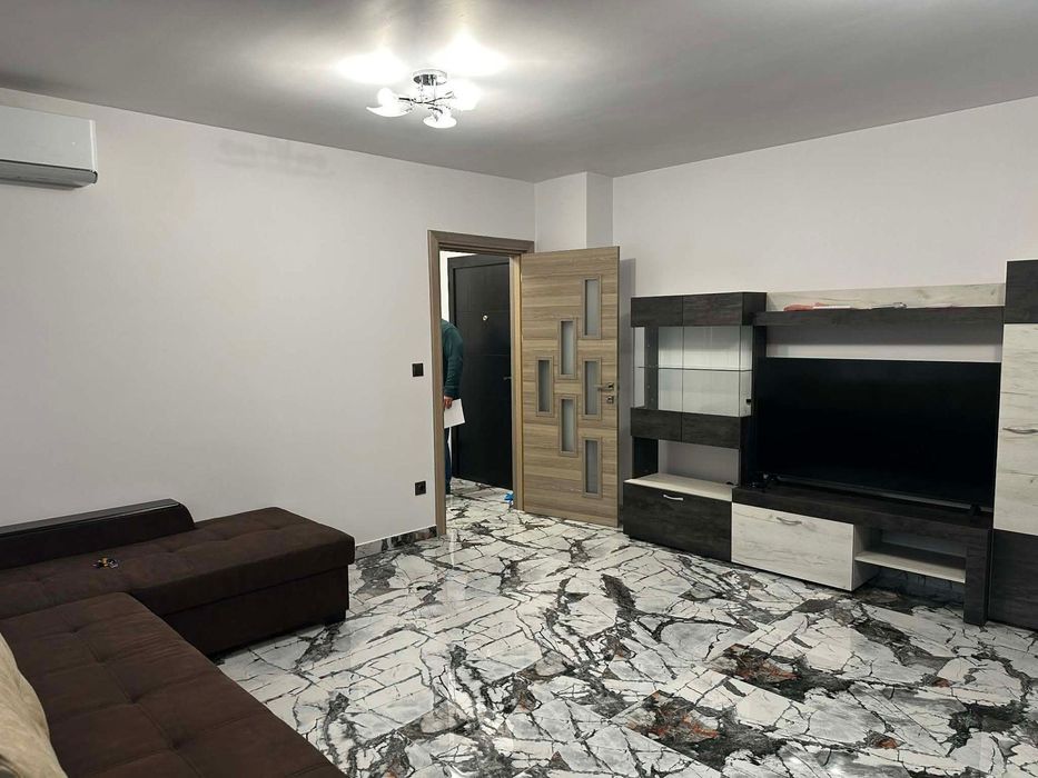 Дава се под наем Двустаен апартамент в София, Дружба 2 - 68 кв.м за 698.19 € - Снимка #1