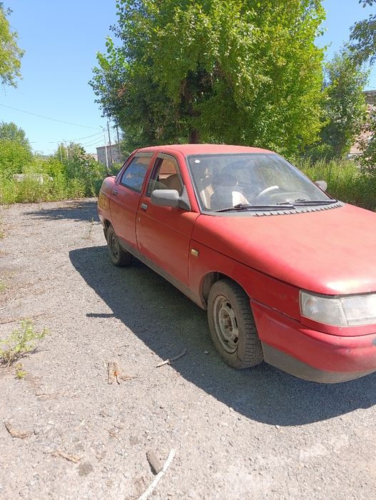 Продам ваз 2110 .