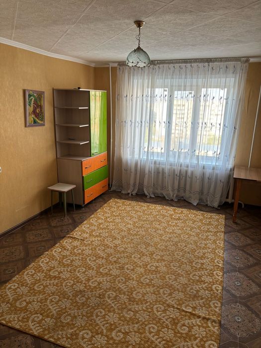 Продам квартиру .