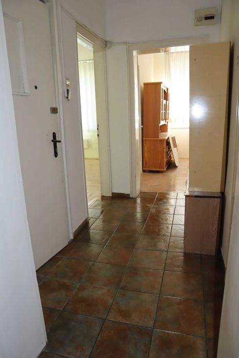 Продава се Тристаен апартамент в Хасково, Дружба 1 - 74 кв.м за 1082 €/кв.м - Снимка #3