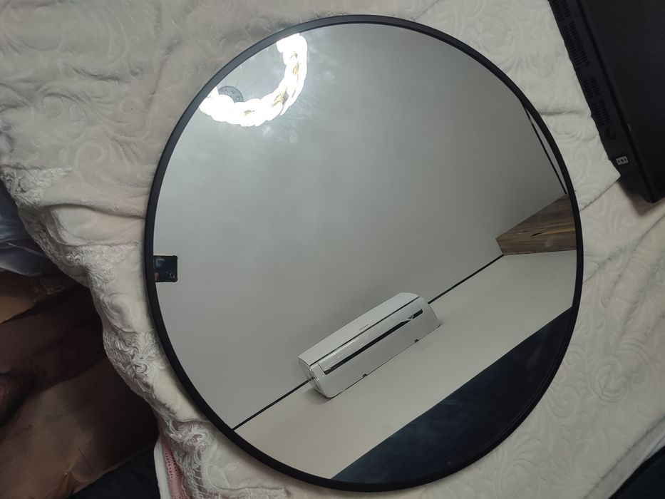 Зеркало с черной рамкой 80см