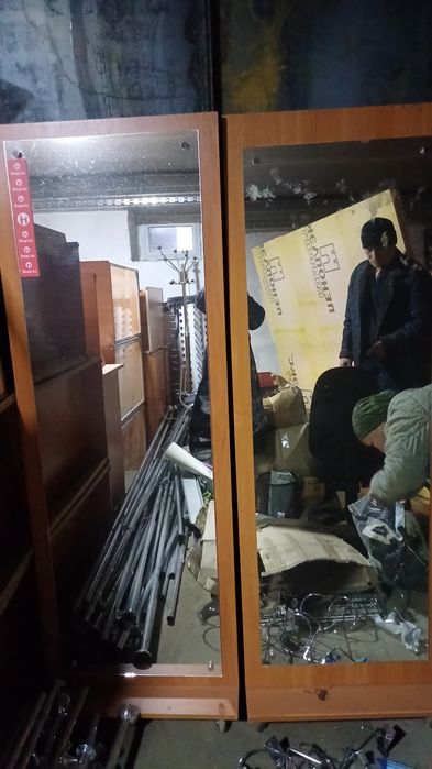 Продам эконом панели,прилавки и зеркала.