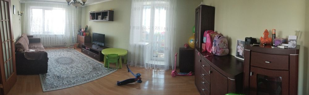 Продам квартиру  3 комнатная