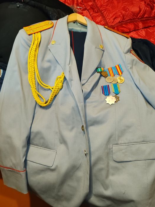 Продам бушлат и форменное обмундирование