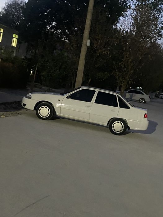 Nexia 2  baraka topadi olgan odam mazza qilib miniladi xolati yaxshi..