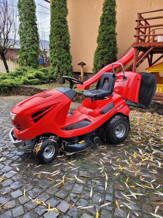 Tractoraş tuns gazon