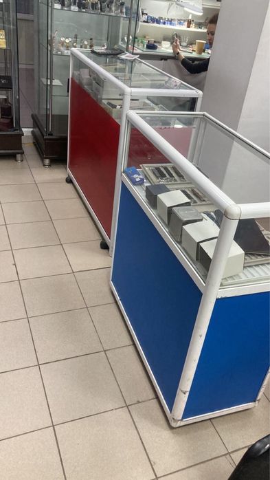 Продам витрины для продаж
