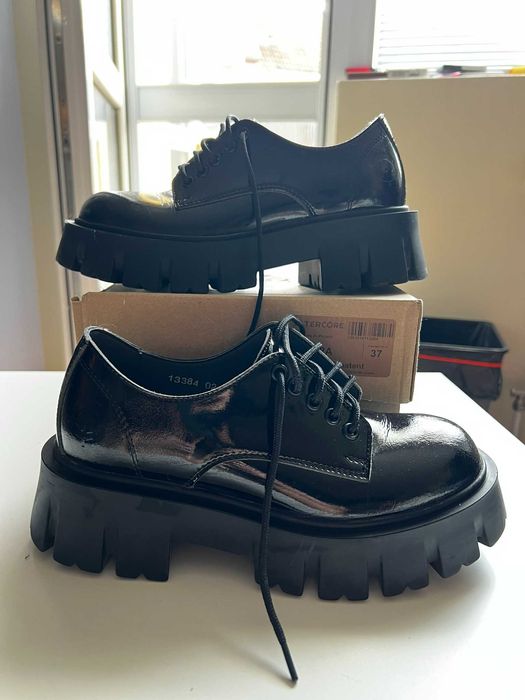 Обувки Nike, Adidas, Converse - 36,5 и 37,5 с кутии, отлично състояние