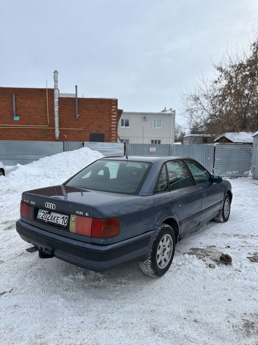 Продам audi 100