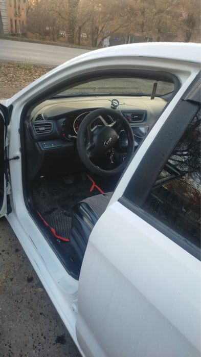 Автомобиль KIA