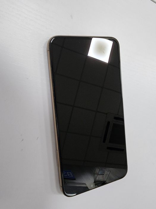 Iphone Xs Max  EA/A Gold 256Gb Xammayogi ishlidi