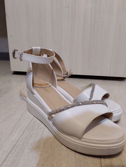 Басаножки срочно продам