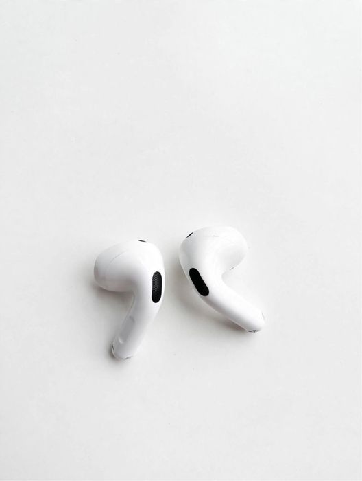 Apple AirPods 4 cu ANC - Ca Noi, Garantie Noiembrie 2026, Foarte Putin Folosite