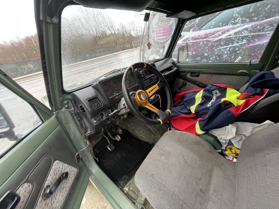 Suzuki samurai  an 1989