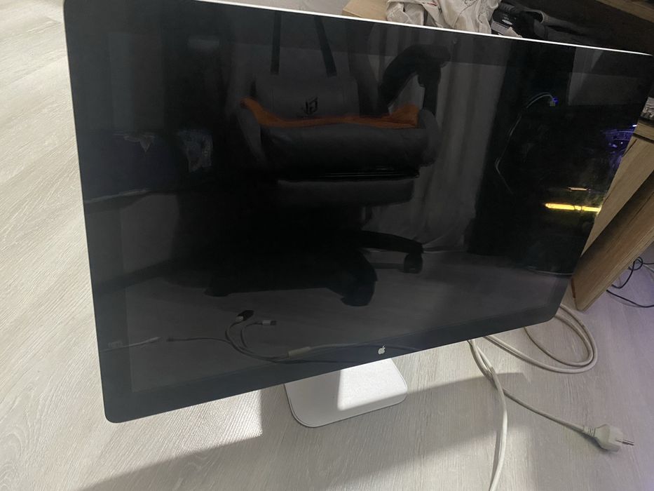 Monitor Apple LED Cinema Display 27" | Rezoluție 2K | Defect Cablu