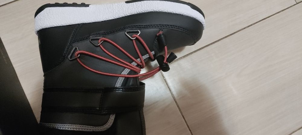 Детски апрески Moon Boot