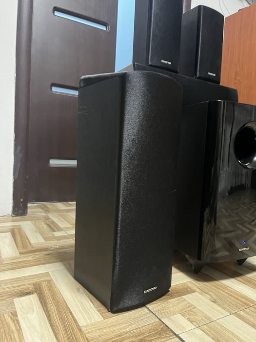 Sistem 5.1.2 Dolby Atmos Onkyo