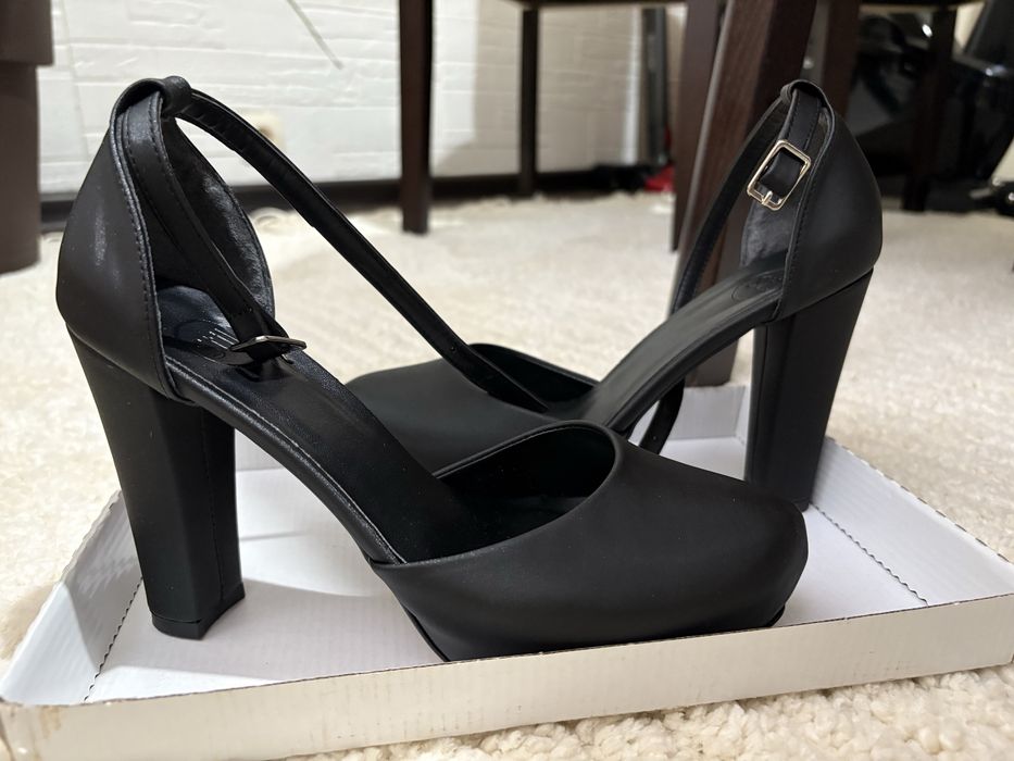 Сатенени дамски токчета