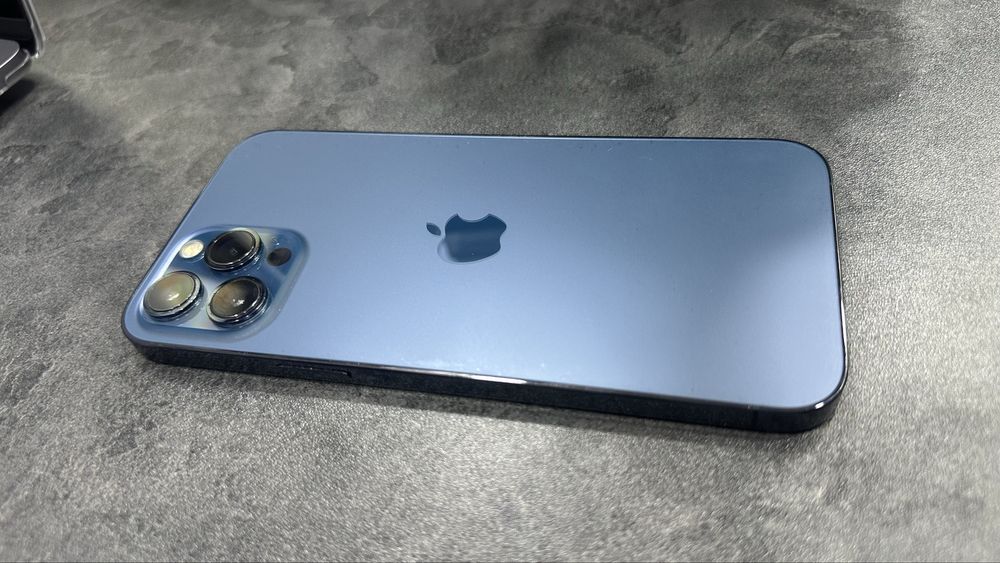 Продаю свой Iphone 12 Pro Max 256 Gb Blue