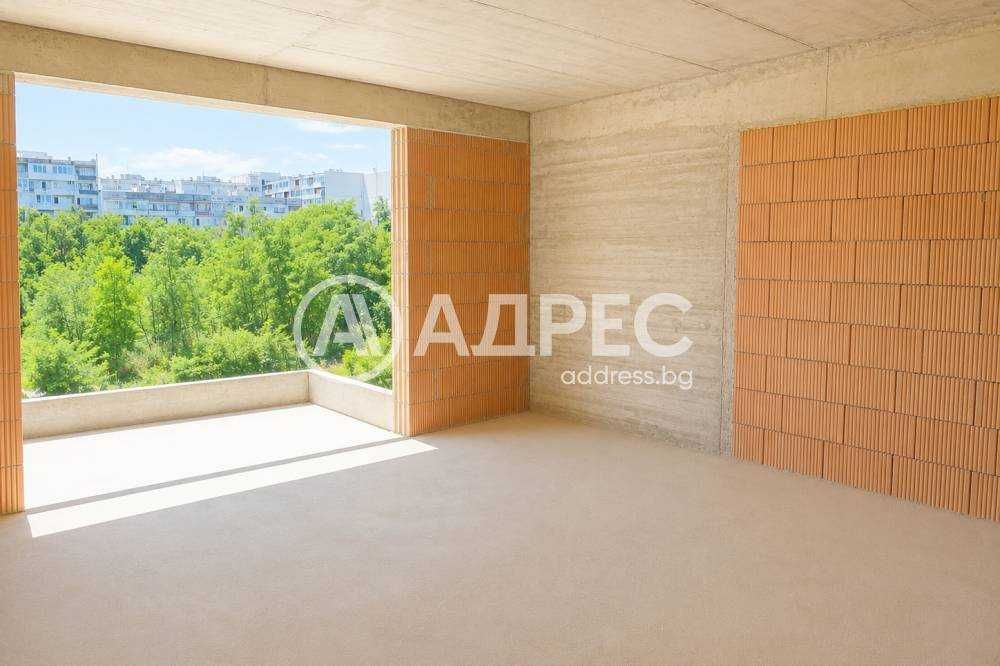 Продава се Двустаен апартамент в Варна, Младост 1 - 72 кв.м за 1521 €/кв.м - Снимка #1